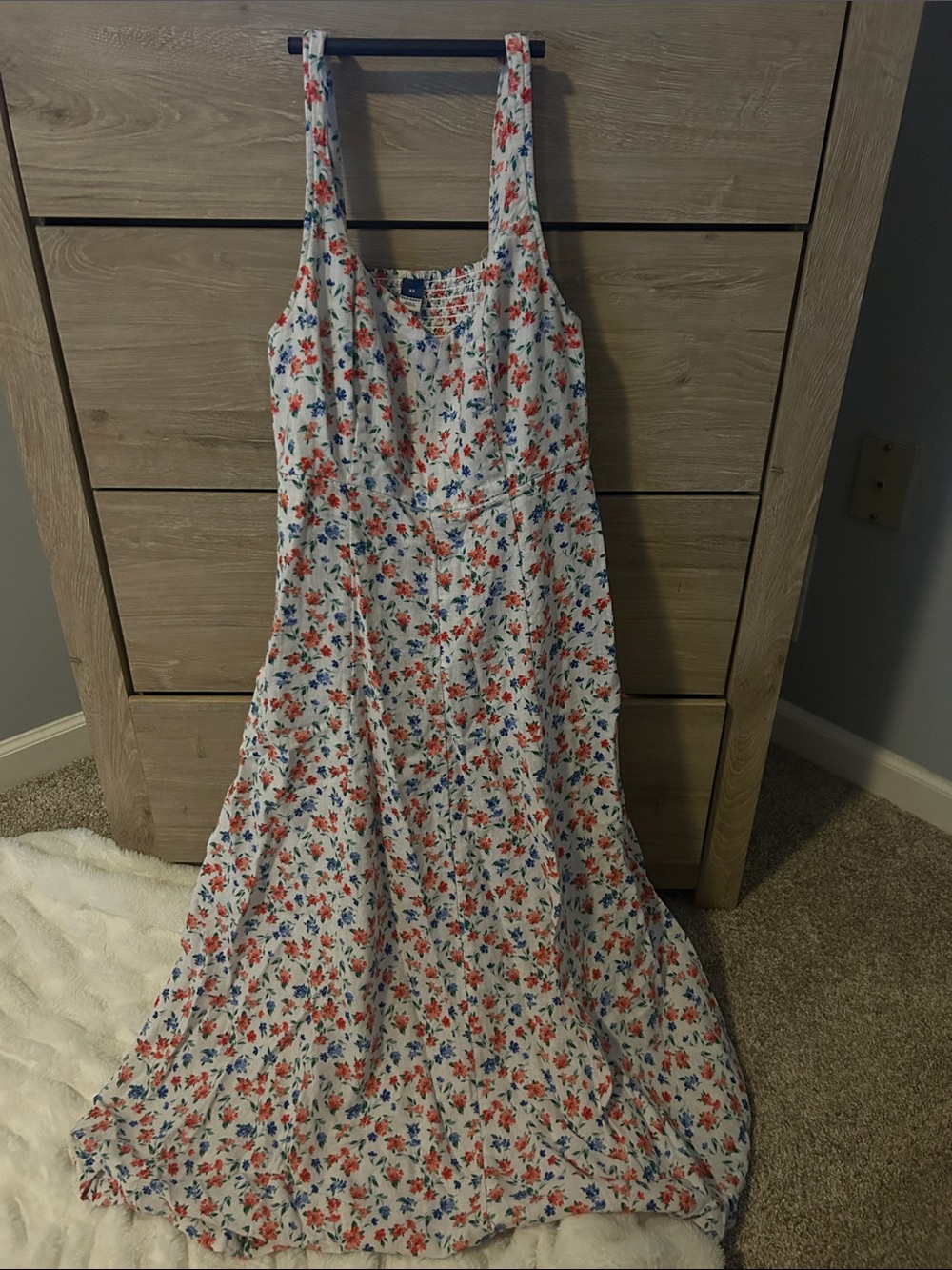 Old Navy Midi dress